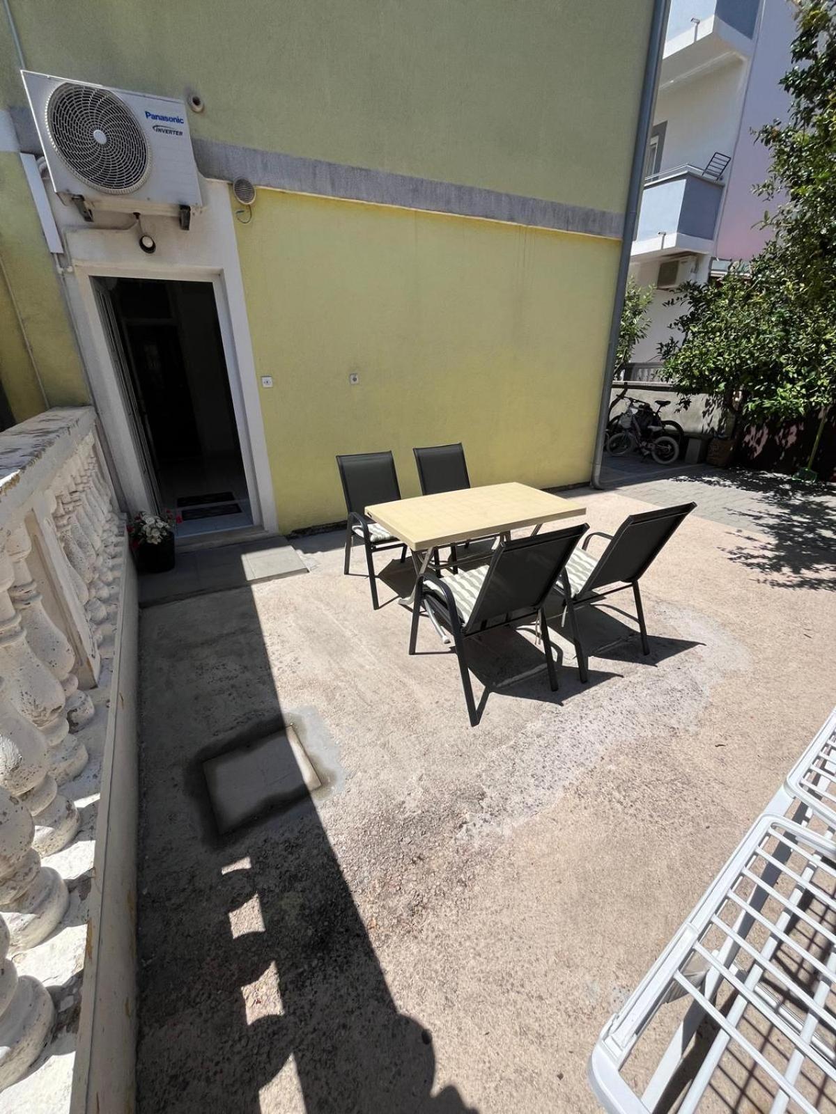 Apartmani Andrej Vodice Водице Екстериор снимка